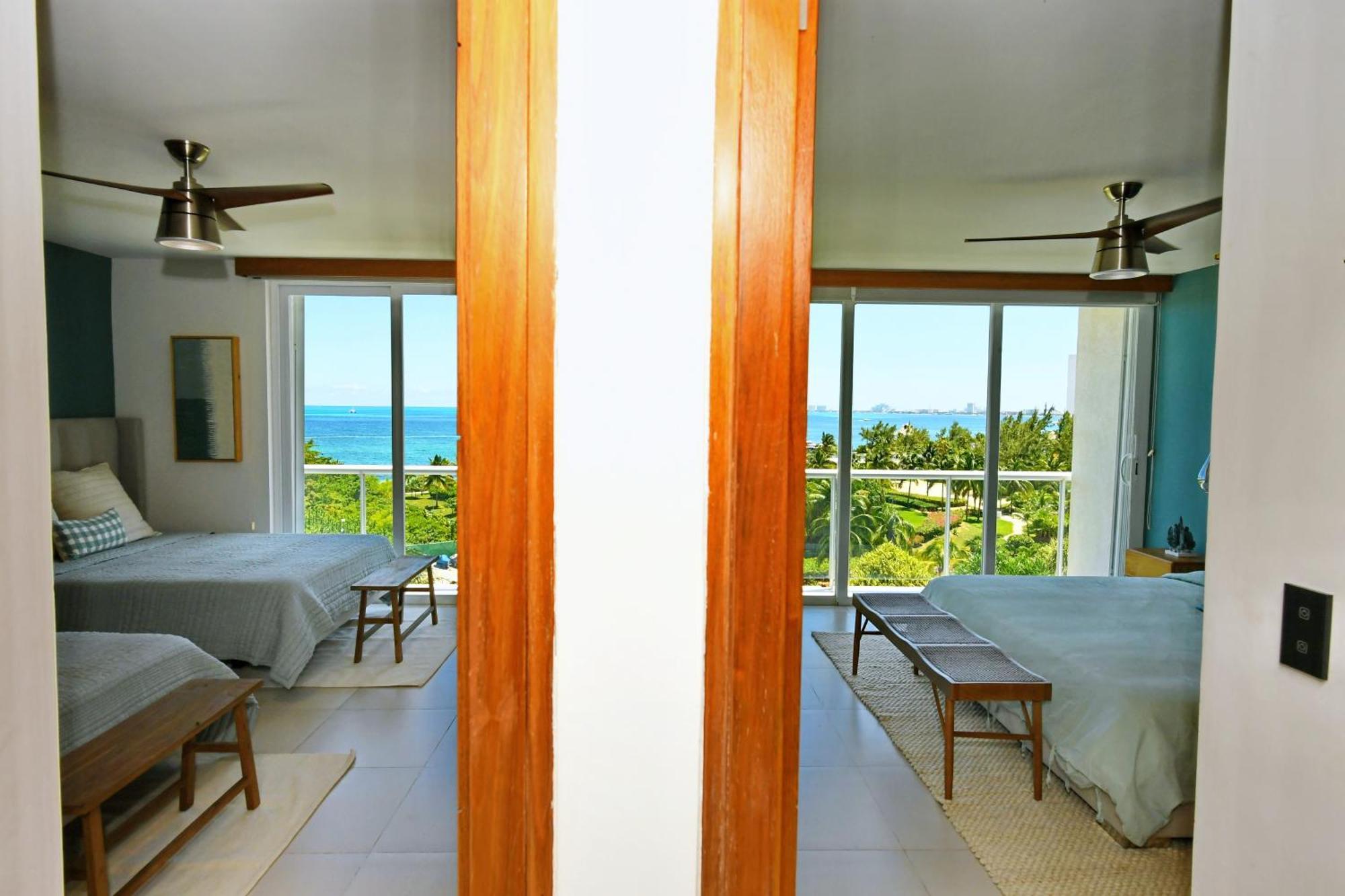 Beachfront Apartment Blue Vista Канкун Екстер'єр фото